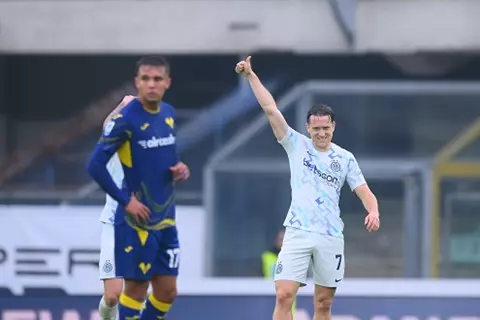 بهدف ذاتي.. إنتر يعبر فيرونا في الدوري الإيطالي